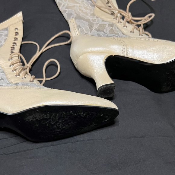 Oak Tree Farms Vesper leather and lace Victorian wedding boots in beige pearl. - Picture 3 of 7
